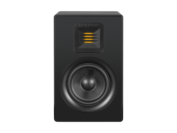 Front photo of the Airmotiv XB1 bookshelf speaker