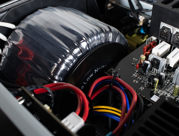 AUDIOPHILE QUALITY CLASS A/B AMPLIFIERS
